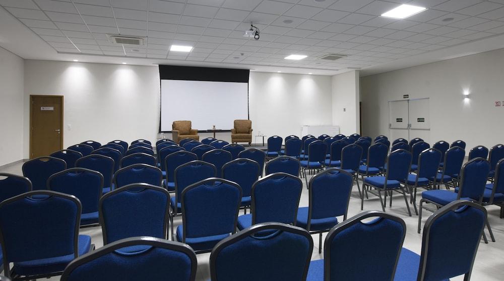 Go Inn Catalão Εξωτερικό φωτογραφία